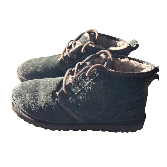 UGG Australia Black Suede Chukka Boots Women's Shearling Lined Ankle Booties 9 - Picture 1 of 12